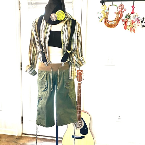 Plaid button down - Picture 4 of 4